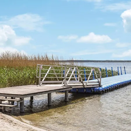 Dom wakacyjny Lovely In With Wifi *